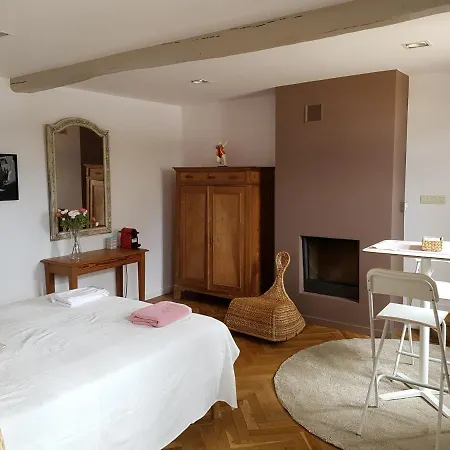 Le Triboureau Couette-café Écaussinnes-dʼEnghien